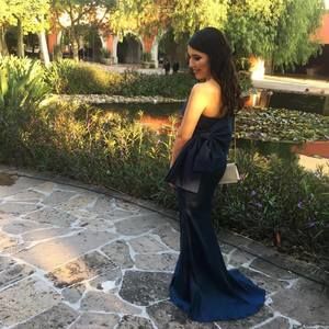 Meet your Posher, Yvana